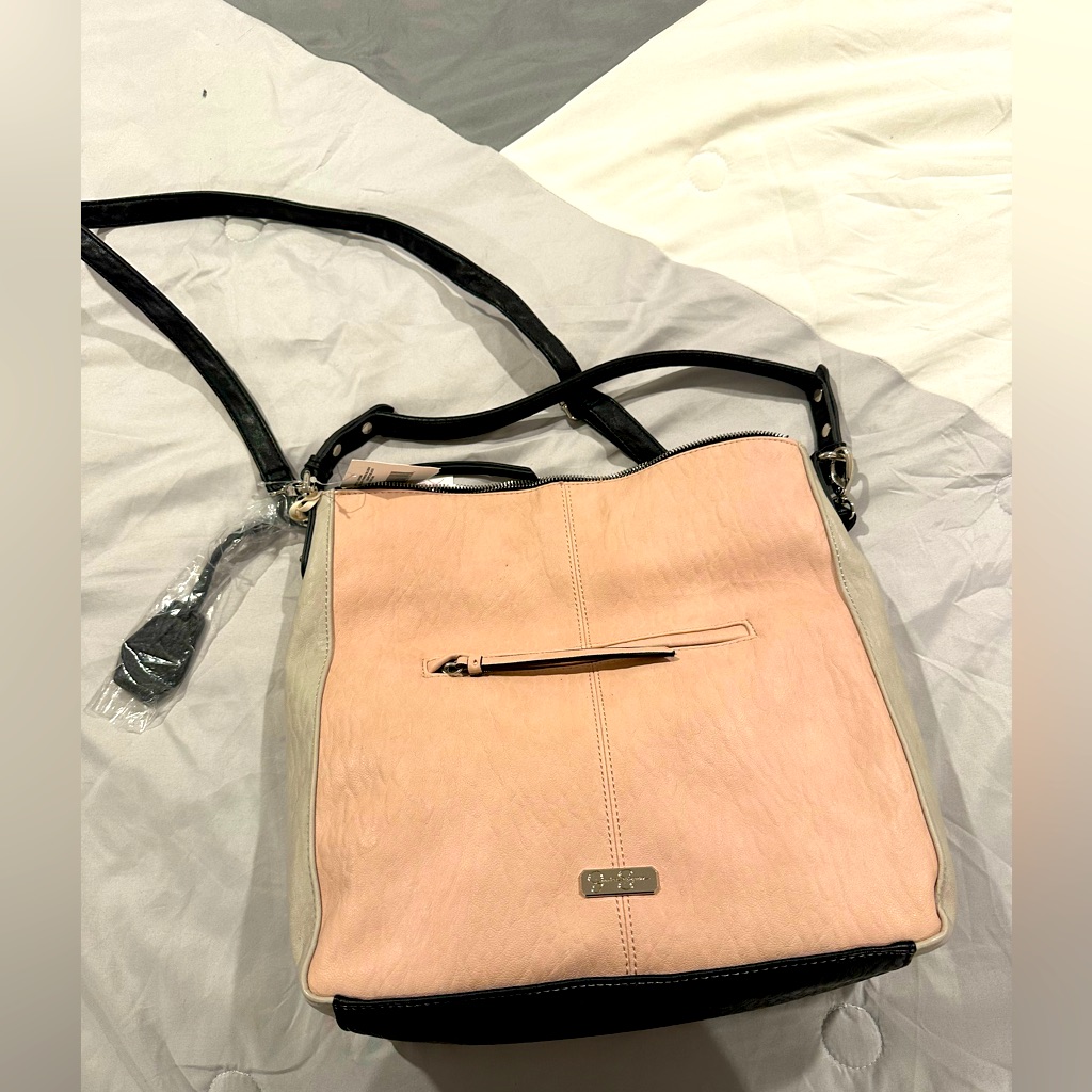 Brand New Jessica Simpson Crossbody Bag Brand New Jessica Simpson Crossbody Bag